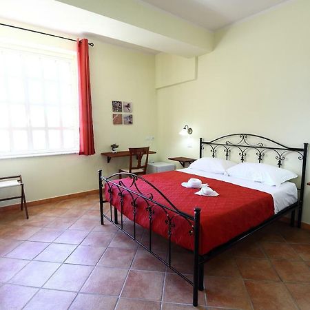 Guest House Capitan Libeccio Тропея Экстерьер фото