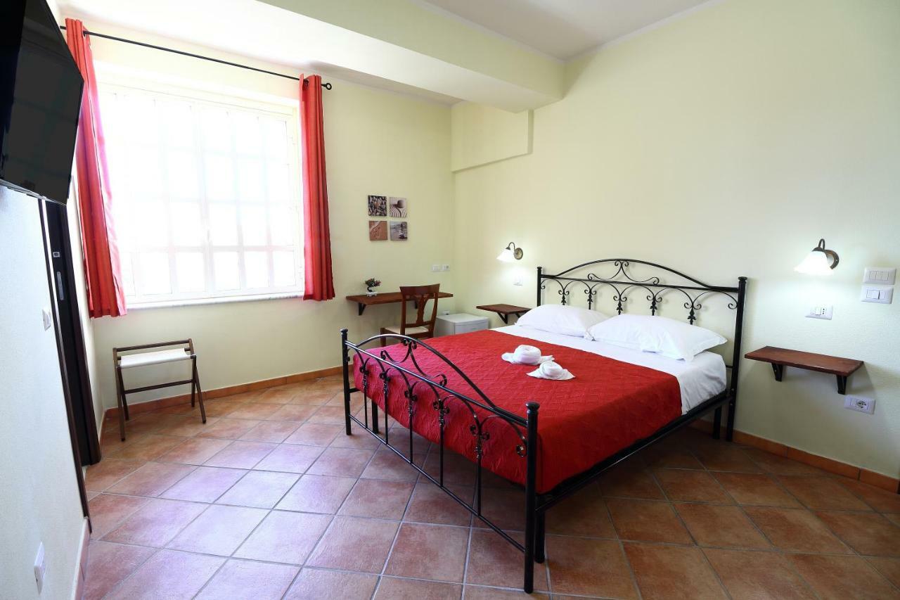 Guest House Capitan Libeccio Тропея Экстерьер фото