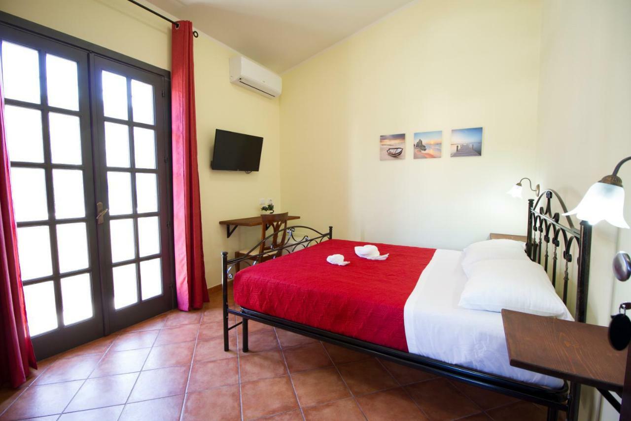 Guest House Capitan Libeccio Тропея Экстерьер фото