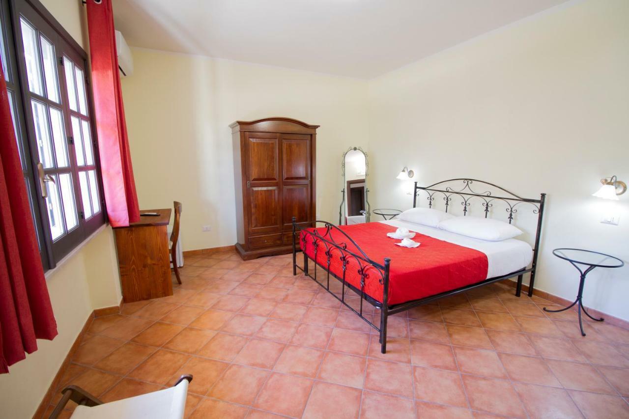Guest House Capitan Libeccio Тропея Экстерьер фото